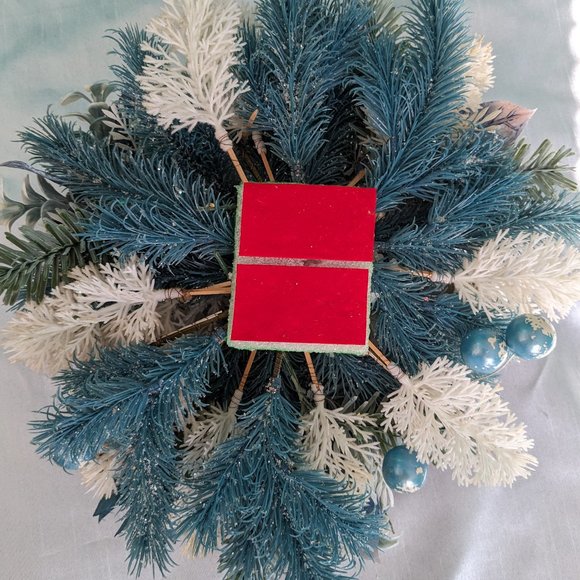 Wreath-Artificial Blue, White and Silver. - Picture 5 of 10